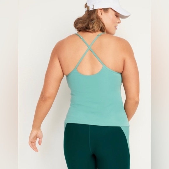 NWT! Black PowerSoft Strappy Shelf-Bra Tank Top - Size Medium 🤎 - Picture 11 of 13